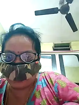 Snapshot of heenage chatting on November 1, 2025, 6:02 pm heenage online show from November 1, 2025, 6:02 pm