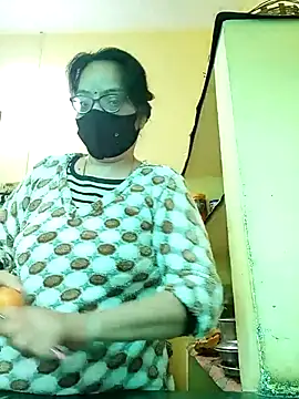 Snapshot of heenage chatting on December 4, 2025, 2:54 am heenage online show from December 4, 2025, 2:54 am