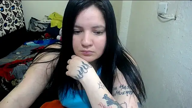 shopyymessyy online show from June 8, 2026, 11:27 pm