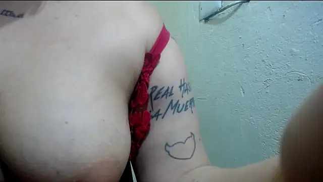 Snapshot of shopyymessyy chatting on March 29, 2026, 9:27 pm shopyymessyy online show from March 29, 2026, 9:27 pm