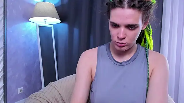 KIKI Krash online show from October 18, 2025, 10:06 am