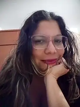 Snapshot of Carliina_Soussa chatting on April 27, 2026, 10:41 pm Carliina Soussa online show from April 27, 2026, 10:41 pm