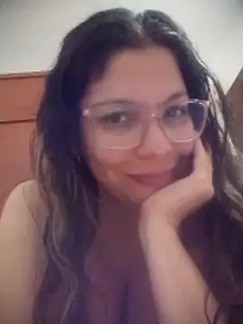 Snapshot of Carliina_Soussa chatting on May 18, 2026, 5:13 am Carliina Soussa online show from May 18, 2026, 5:13 am
