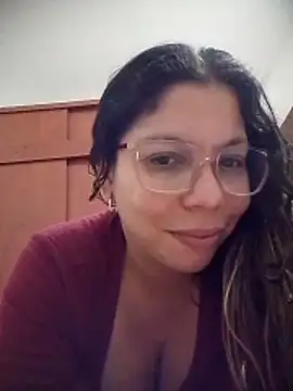 Snapshot of Carliina_Soussa chatting on May 18, 2026, 10:36 pm Carliina Soussa online show from May 18, 2026, 10:36 pm