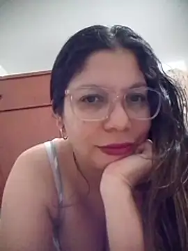 Snapshot of Carliina_Soussa chatting on May 19, 2026, 11:34 pm Carliina Soussa online show from May 19, 2026, 11:34 pm