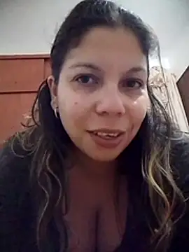 Snapshot of Carliina_Soussa chatting on May 9, 2026, 10:46 pm Carliina Soussa online show from May 9, 2026, 10:46 pm