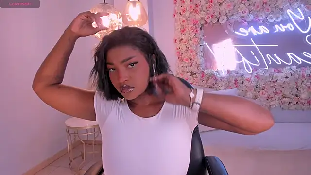 SavannahStorm online show from March 31, 2026, 1:02 pm