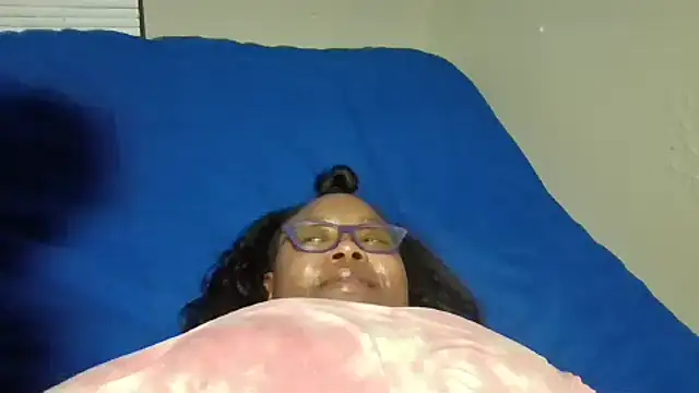 Snapshot of Needmehard chatting on January 14, 2025, 2:40 am Needmehard online show from January 14, 2025, 2:40 am