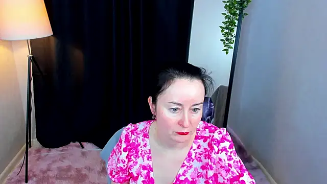 Snapshot of Ninasaaaa chatting on February 1, 2025, 5:18 am Ninasaaaa online show from February 1, 2025, 5:18 am