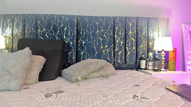 Snapshot of Sophia_Lemos chatting on November 10, 2025, 1:38 pm Sophia Lemos online show from November 10, 2025, 1:38 pm