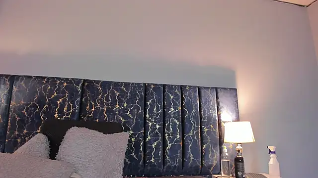 Snapshot of Sophia_Lemos chatting on October 8, 2025, 1:34 pm Sophia Lemos online show from October 8, 2025, 1:34 pm