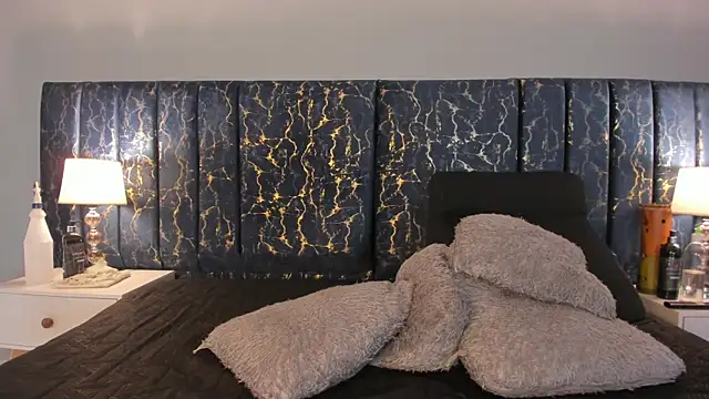 Snapshot of Sophia_Lemos chatting on November 28, 2025, 1:33 pm Sophia Lemos online show from November 28, 2025, 1:33 pm