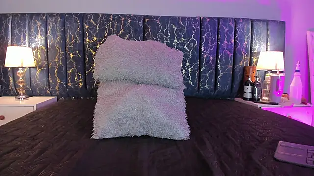 Snapshot of Sophia_Lemos chatting on December 2, 2025, 7:37 pm Sophia Lemos online show from December 2, 2025, 7:37 pm