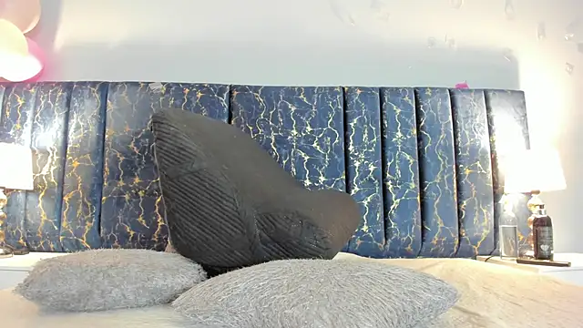 Snapshot of Sophia_Lemos chatting on October 7, 2025, 1:34 pm Sophia Lemos online show from October 7, 2025, 1:34 pm