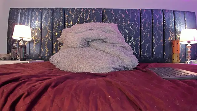 Snapshot of Sophia_Lemos chatting on November 22, 2025, 1:32 pm Sophia Lemos online show from November 22, 2025, 1:32 pm