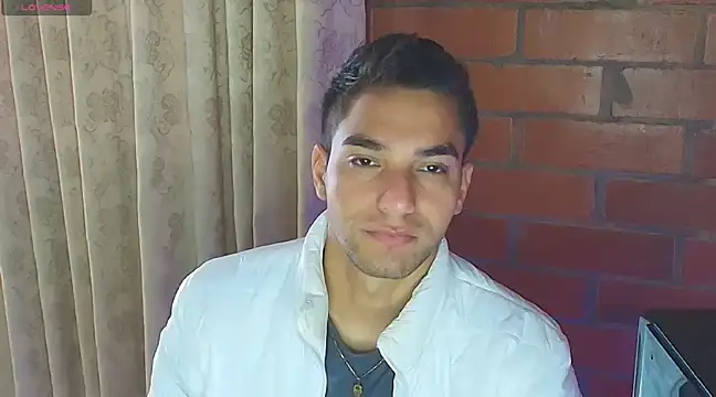 Leandro valenzuela online show from February 19, 2025, 1:39 pm