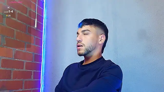 Leandro valenzuela online show from November 18, 2025, 7:06 pm