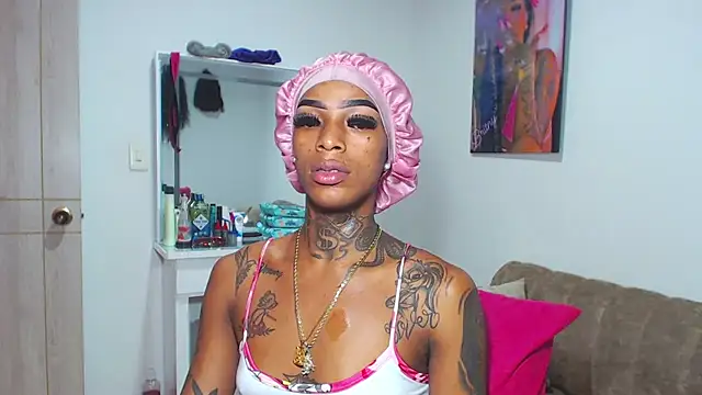 Snapshot of badgirls_cx chatting on February 4, 2026, 3:40 pm badgirls cx online show from February 4, 2026, 3:40 pm