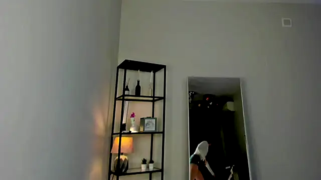 elfinvibes online show from October 30, 2025, 6:34 am