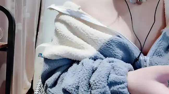 Snapshot of arena1357 chatting on December 13, 2024, 10:02 pm arena1357 online show from December 13, 2024, 10:02 pm