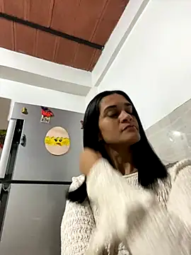 Biancasantillana online show from October 16, 2025, 10:18 pm