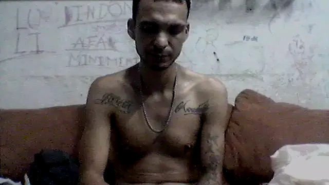 Snapshot of _Dmente_ chatting on September 19, 2025, 4:38 am Dmente online show from September 19, 2025, 4:38 am