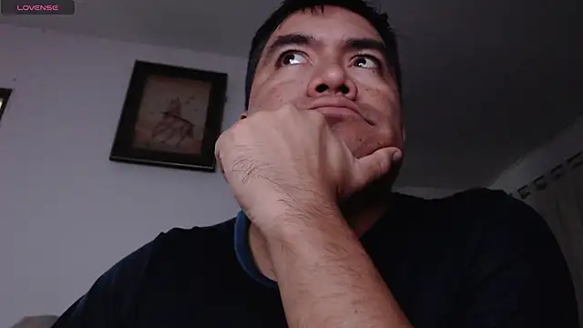 Snapshot of Jhonatan_Morales_S chatting on February 3, 2026, 4:10 am Jhonatan Morales S online show from February 3, 2026, 4:10 am