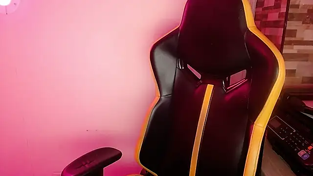 Snapshot of Jhonatan_Morales_S chatting on November 1, 2025, 11:42 pm Jhonatan Morales S online show from November 1, 2025, 11:42 pm