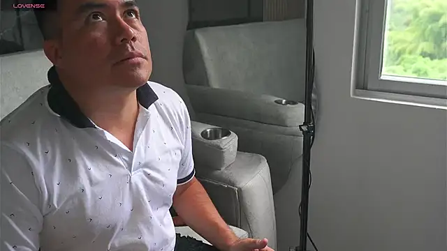 Snapshot of Jhonatan_Morales_S chatting on February 22, 2026, 8:32 pm Jhonatan Morales S online show from February 22, 2026, 8:32 pm