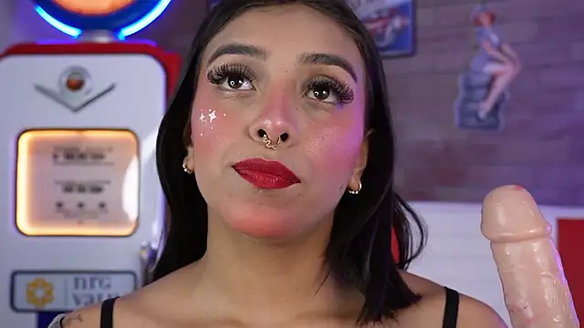 Snapshot of miss_collins chatting on February 13, 2026, 6:08 pm miss collins online show from February 13, 2026, 6:08 pm