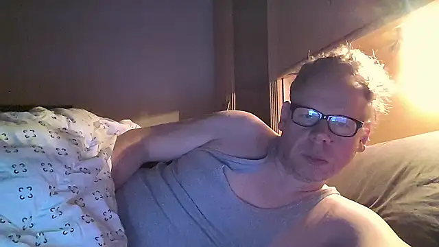 kinkyslet8 online show from January 6, 2026, 7:23 am