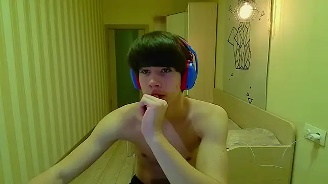 Snapshot of gayGamogey chatting on November 26, 2025, 1:11 pm gayGamogey online show from November 26, 2025, 1:11 pm