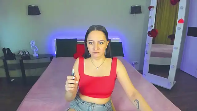 AngellLika online show from March 18, 2026, 1:35 pm