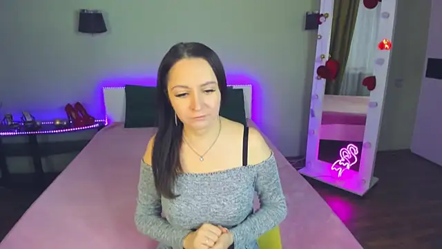 AngellLika online show from October 17, 2025, 12:40 pm