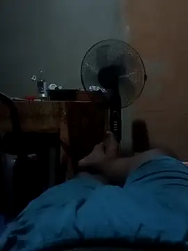 Snapshot of walkollanew99 chatting on March 28, 2026, 2:29 pm walkollanew99 online show from March 28, 2026, 2:29 pm