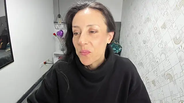 Abrillee1 online show from March 23, 2025, 6:47 am