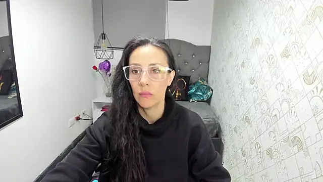 Abrillee1 online show from March 23, 2025, 3:43 am