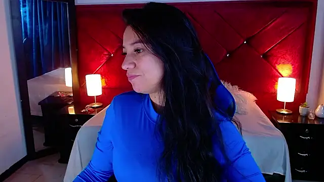 Julietacollins06 online show from January 7, 2026, 1:38 pm