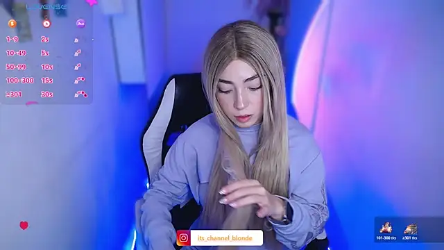 channel blonde a online show from November 27, 2025, 7:14 pm