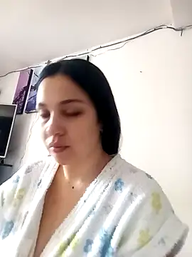 brianaGuzman online show from May 10, 2026, 2:30 pm