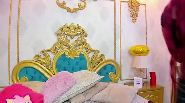Snapshot of SalomeRestrepo chatting on February 23, 2025, 5:01 am SalomeRestrepo online show from February 23, 2025, 5:01 am