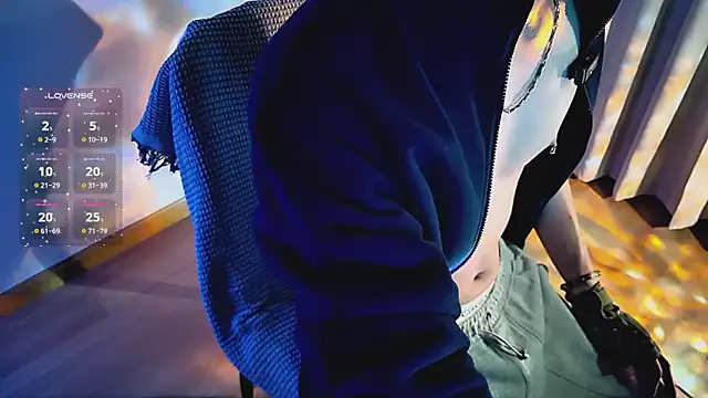 Snapshot of FEIYU001 chatting on October 27, 2025, 2:18 pm FEIYU001 online show from October 27, 2025, 2:18 pm