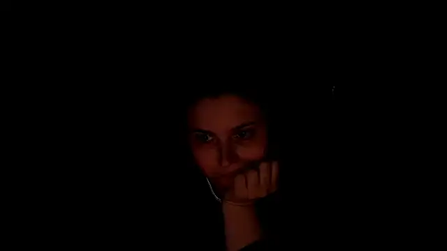 WhisperInTheDarkk online show from June 4, 2026, 5:06 pm