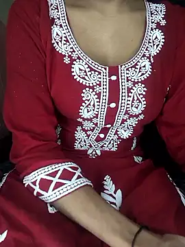 baby soni78690 online show from January 8, 2026, 4:46 pm