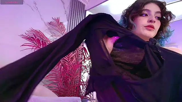 EvaHalsey online show from January 9, 2026, 9:22 pm