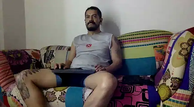 AndresSmith   online show from March 8, 2025, 9:28 am