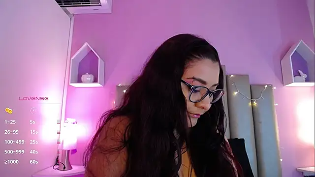 MeghanBurn online show from March 13, 2025, 12:56 pm