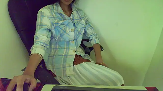 Srabontii online show from March 28, 2026, 10:49 am