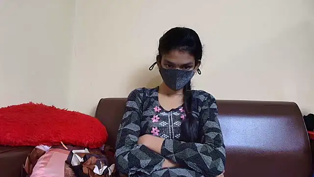 Srabontii online show from December 5, 2025, 10:58 am