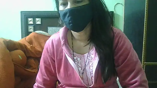 couplesuni online show from November 28, 2025, 3:17 am